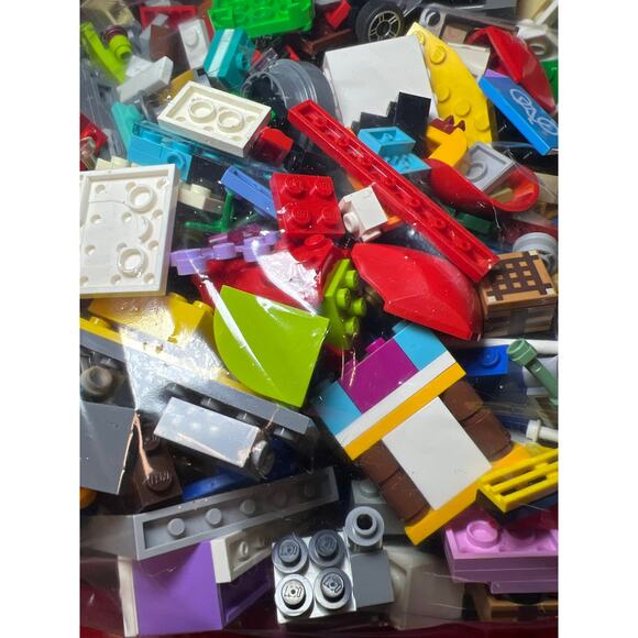 Lego 2 lb Assorted Parts Exact Bag - Picture 3 of 3